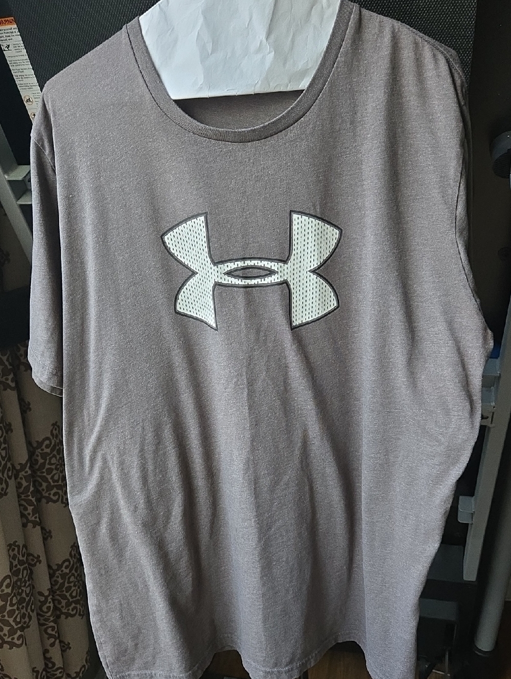 Under Armor Men's Tshirt